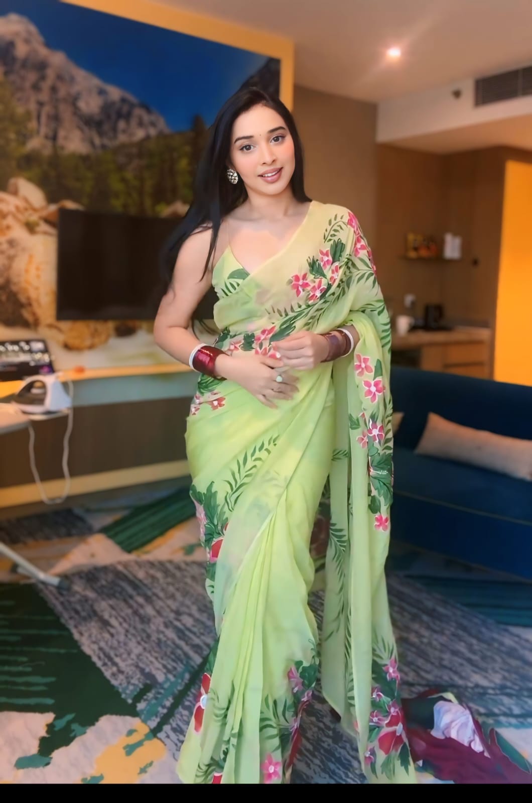 1-MIN READY TO WEAR PURE GEORGETTE SAREE WITH UNSTITCH BLOUSE
