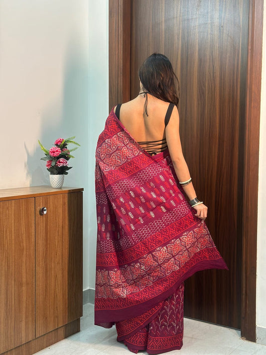 1 MIN READY TO WEAR DARK PINK MUL COTTON DIGITAL PRINTED SAREE WITH POCKET