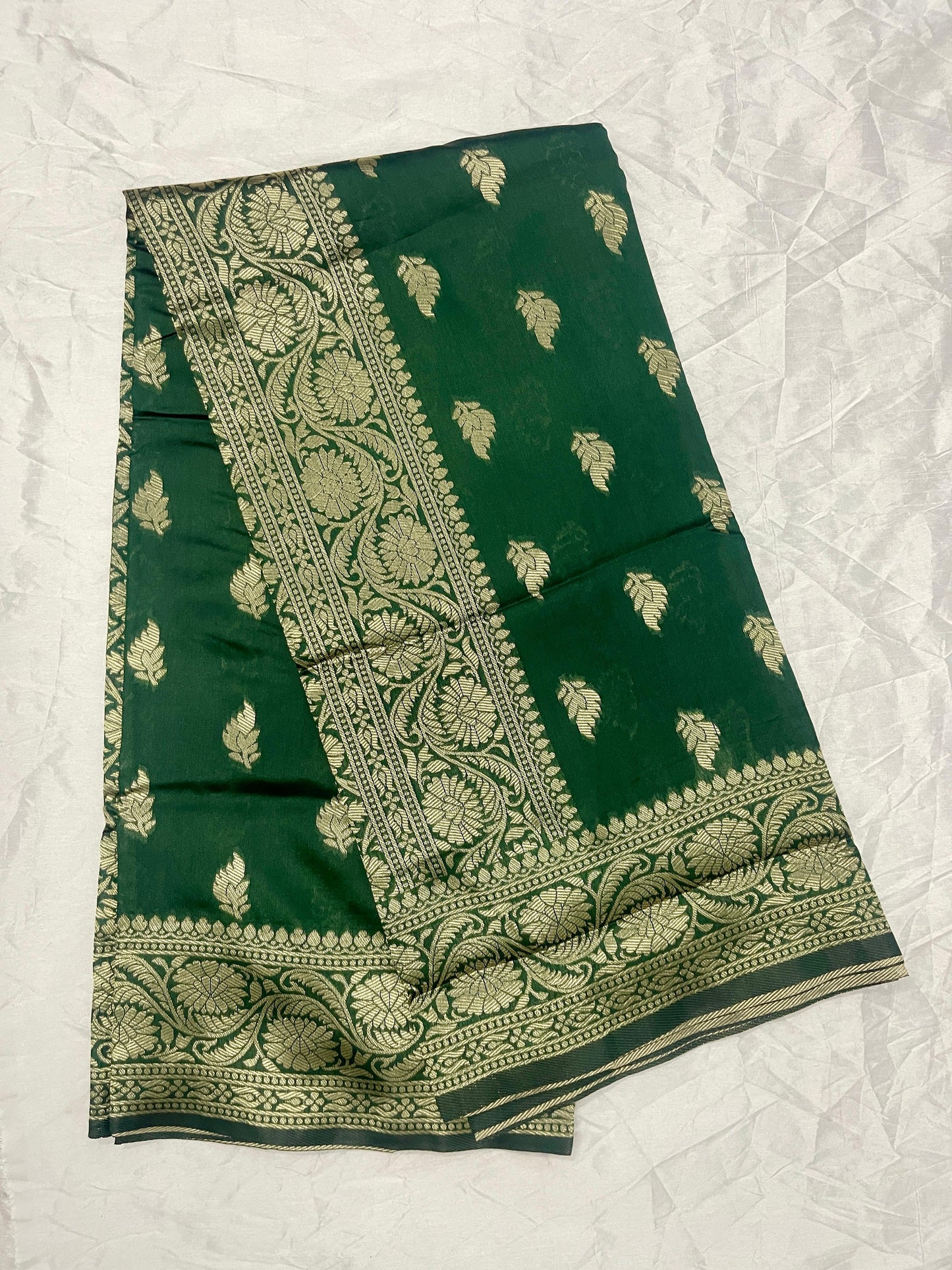 Pure Kanjivaram Silk Saree With Zari Border And Rich Pallu