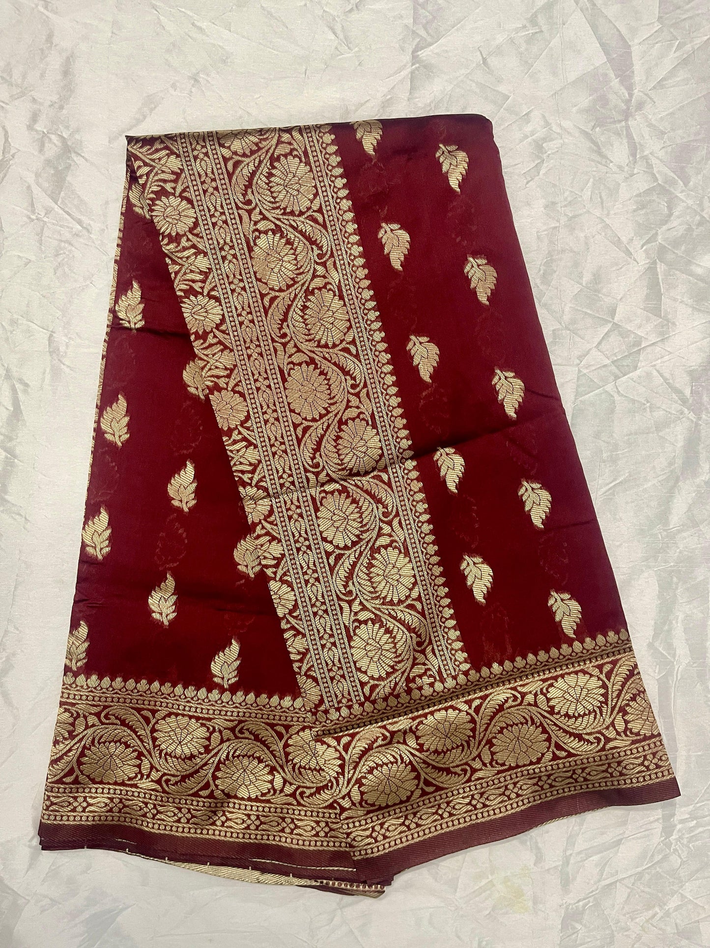 Pure Kanjivaram Silk Saree With Zari Border And Rich Pallu