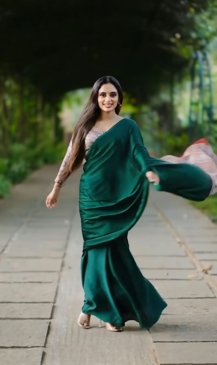 1 MIN READY TO WEAR DIGITAL PRINTED CRAPE SILK SAREE