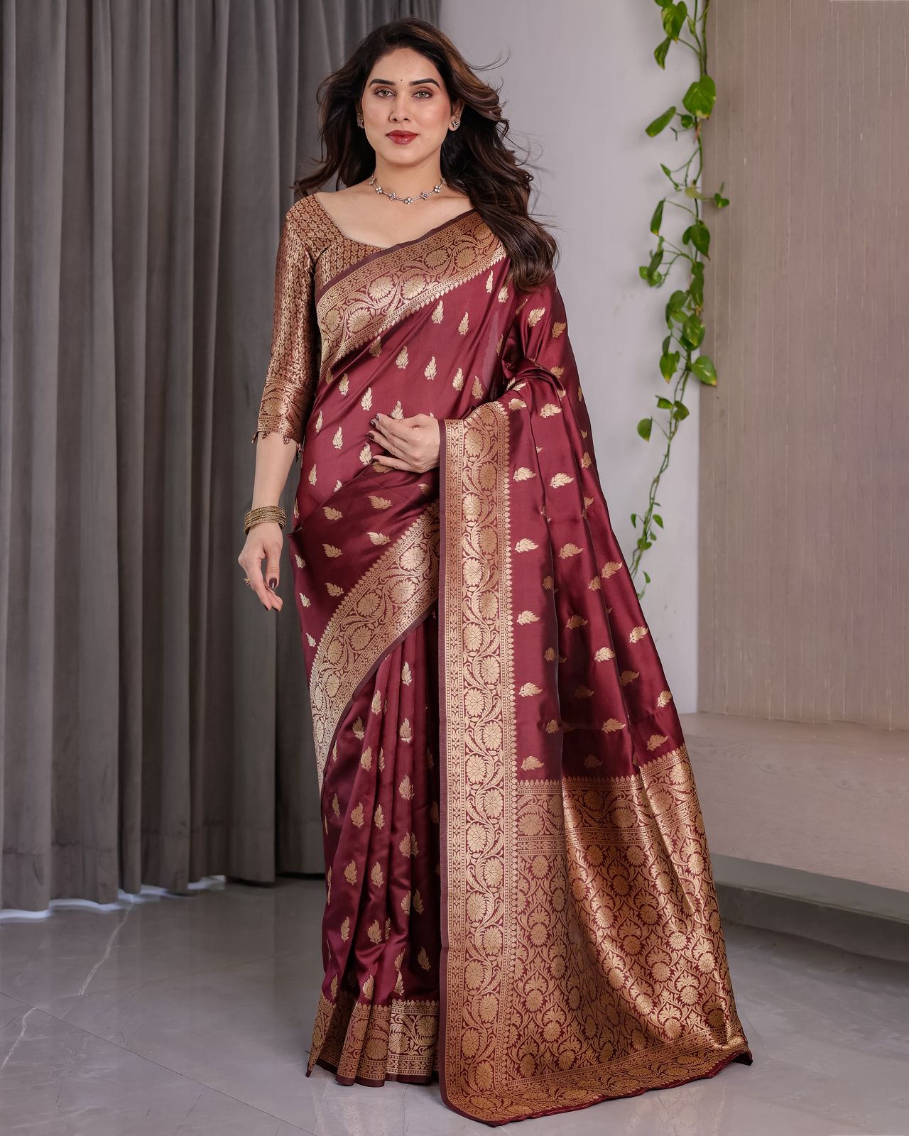 Pure Kanjivaram Silk Saree With Zari Border And Rich Pallu
