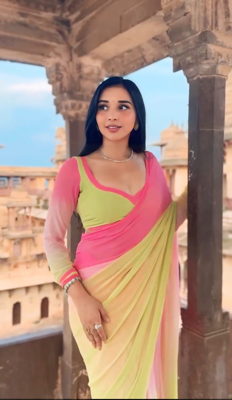 1 MIN READY TO WEAR SAREE IN IMPORTED GEORGETTE WITH BLOUSE