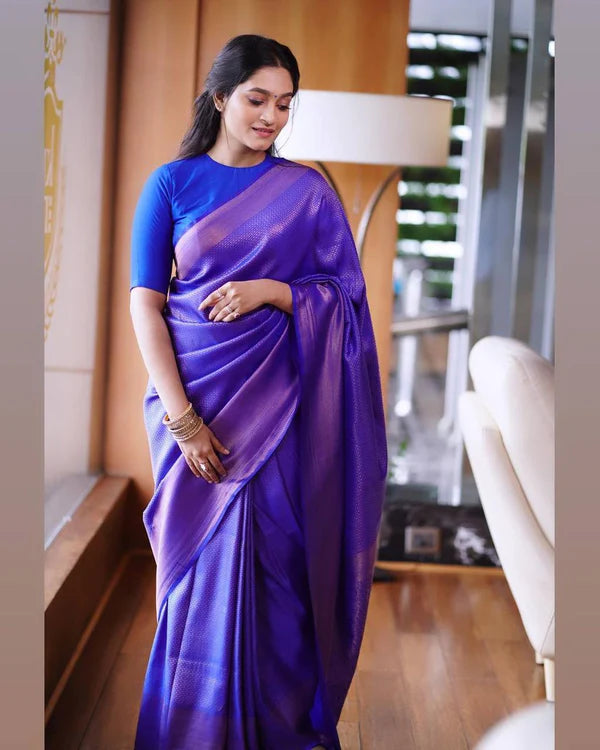 Kanjivaram Silk Saree in Royal Blue Color With Handwoven Copper Zari Weaves