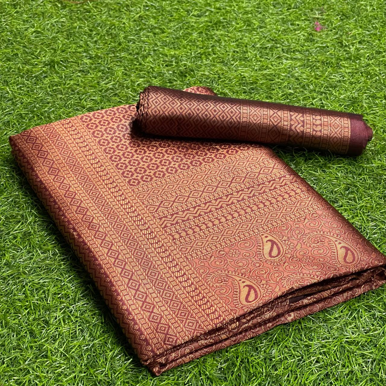 Premium Maroon Kanjivaram Saree With Copper Zari Weaving