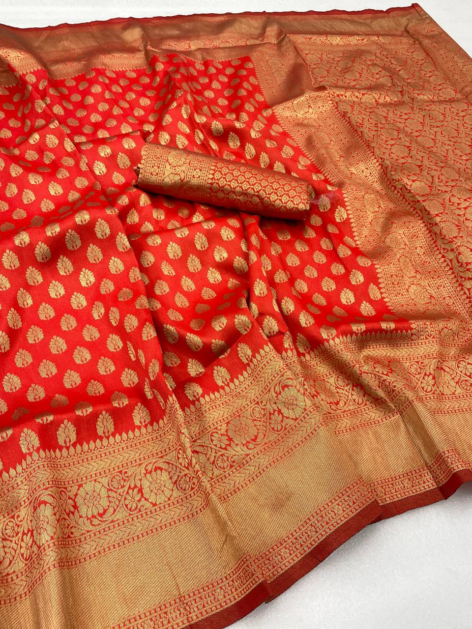 Pure Red Kanjivaram Soft Silk Saree With Royal Border Pattu