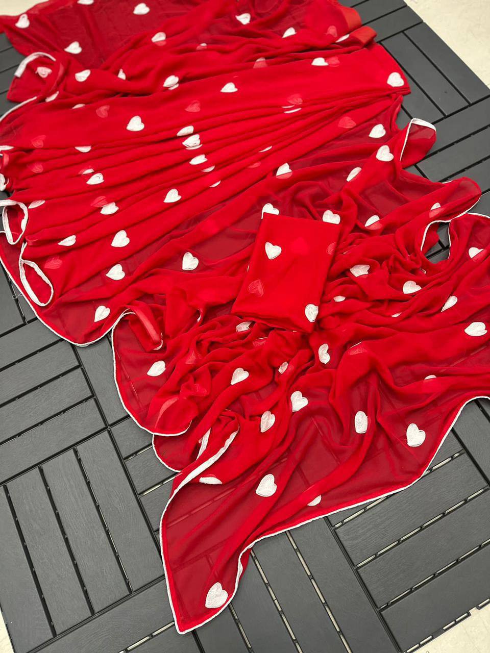 1 MIN READY TO WEAR SAREE IN IMPORTED GEORGETTE WITH HEAVY BLOUSE