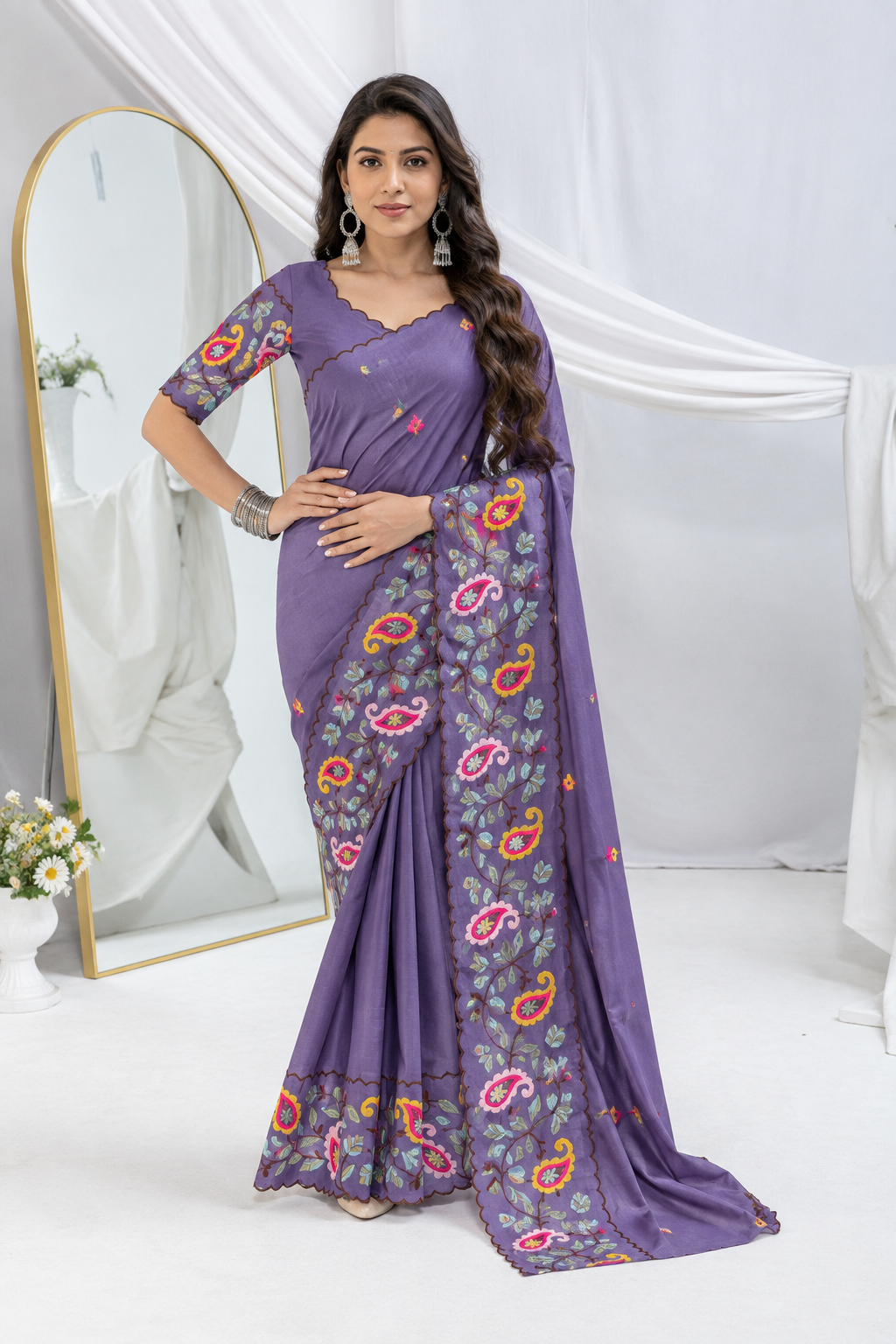 ELEGANT EMBROIDERED SAREE WITH FLORAL & PAISLEY WORK AND DESIGNER BORDER