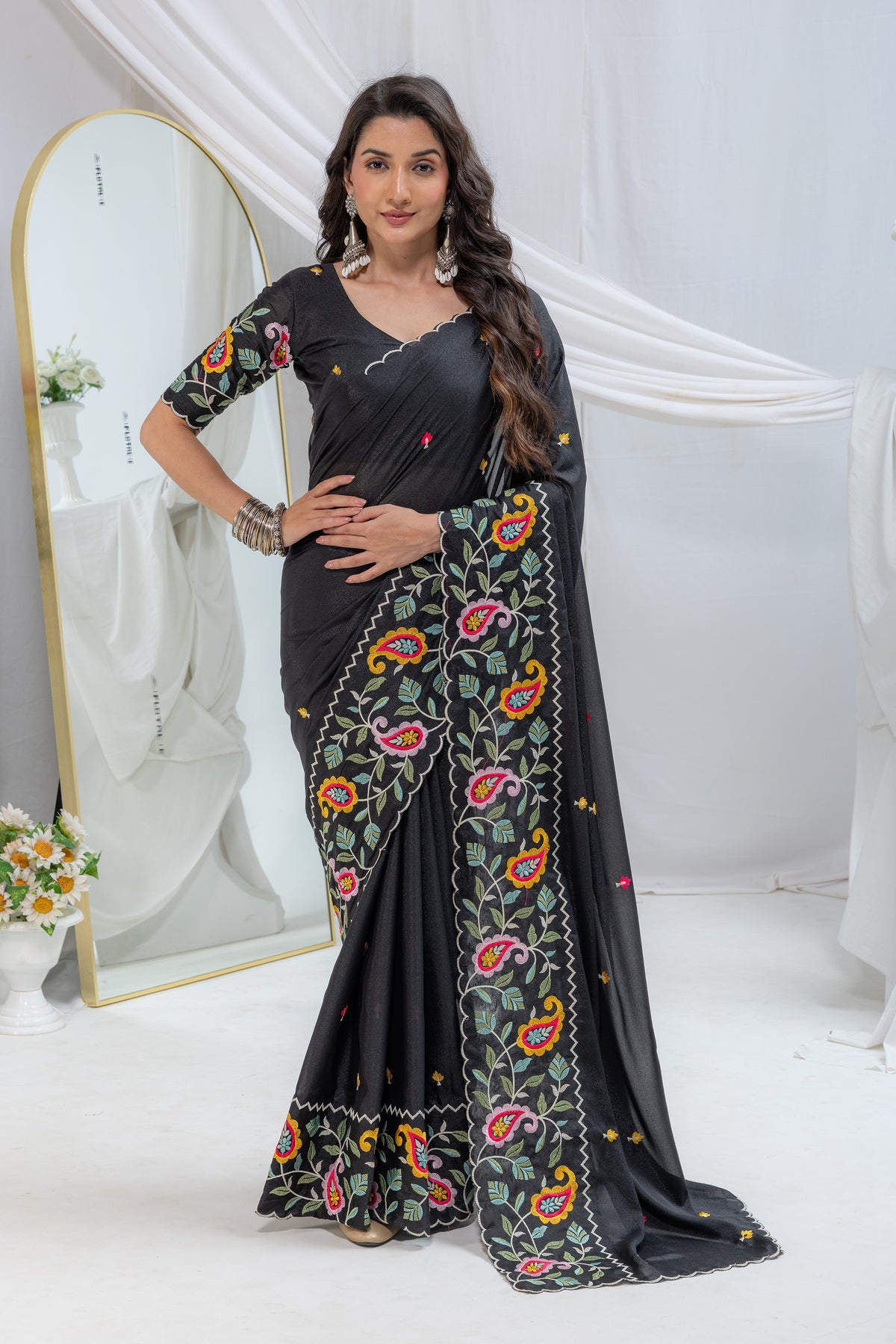 ELEGANT EMBROIDERED SAREE WITH FLORAL & PAISLEY WORK AND DESIGNER BORDER