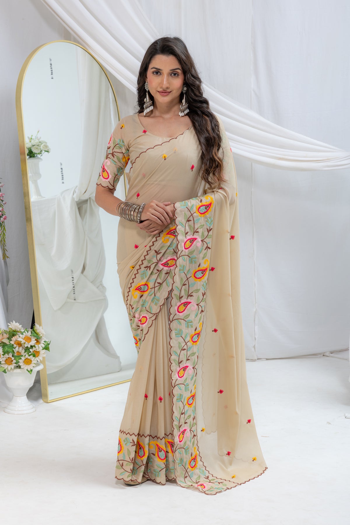 ELEGANT EMBROIDERED SAREE WITH FLORAL & PAISLEY WORK AND DESIGNER BORDER