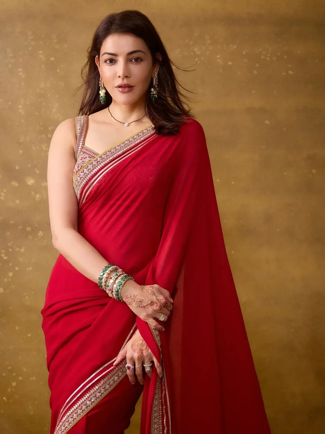 EXCELLENT RED RANGOLI SILK SAREE WITH INIMITABLE BLOUSE PIECE