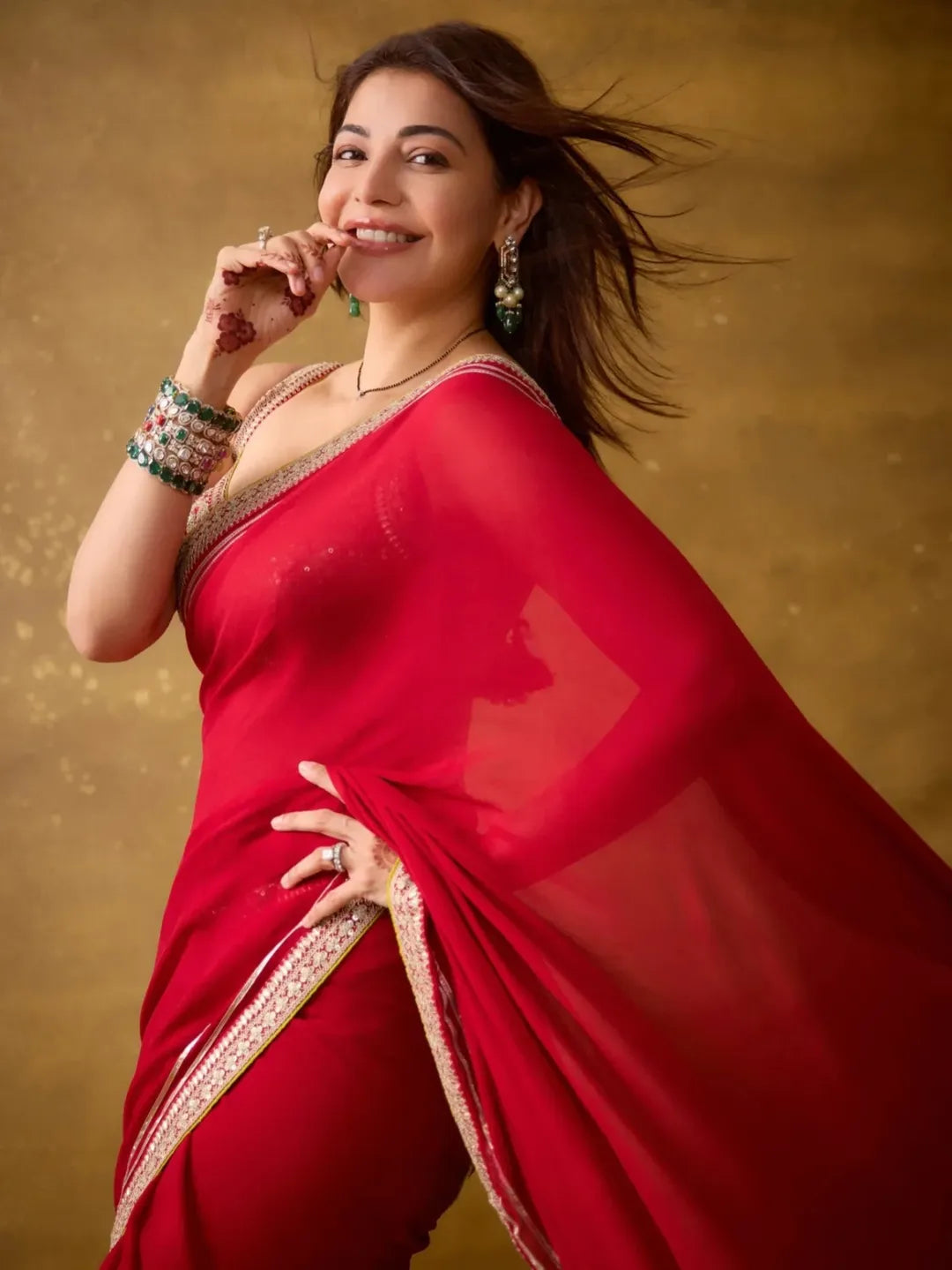 EXCELLENT RED RANGOLI SILK SAREE WITH INIMITABLE BLOUSE PIECE