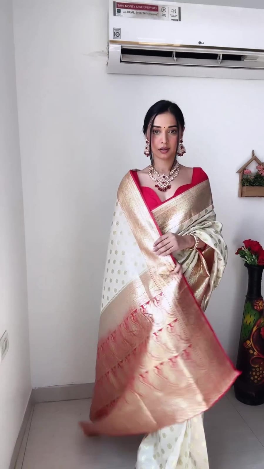 1 MIN READY TO WEAR  SAREE IN SOFT LICHI SILK  WITH BLOUSE