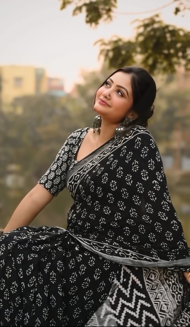 1 MINUTE READY TO WEAR BLACK PURE SOFT LINEN SILK SAREE