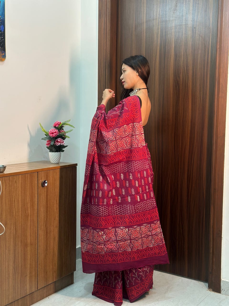 1 MIN READY TO WEAR DARK PINK MUL COTTON DIGITAL PRINTED SAREE WITH POCKET
