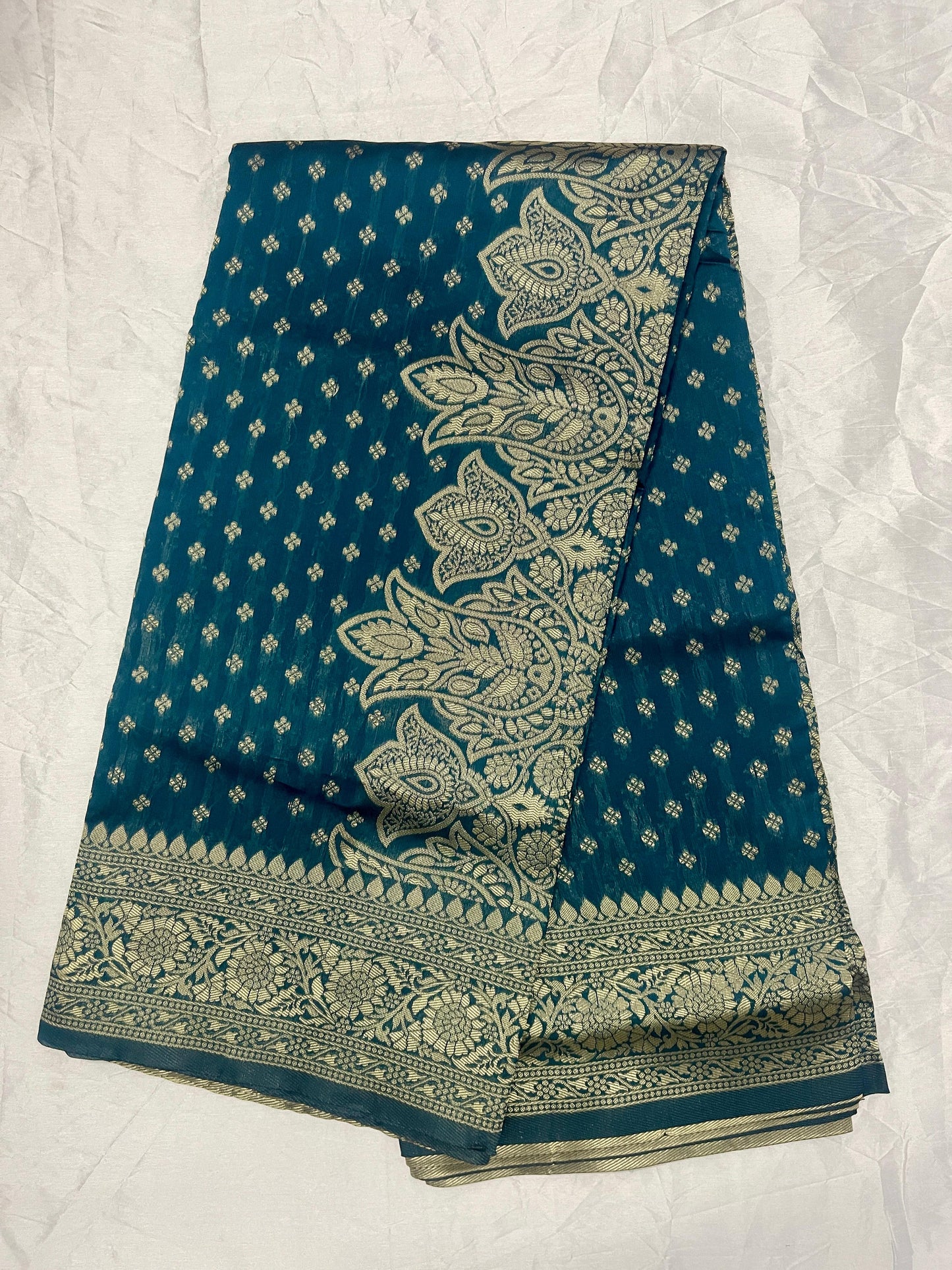 Magenta Pink Pure Kanjivaram Silk Saree with Golden Zari Weaving