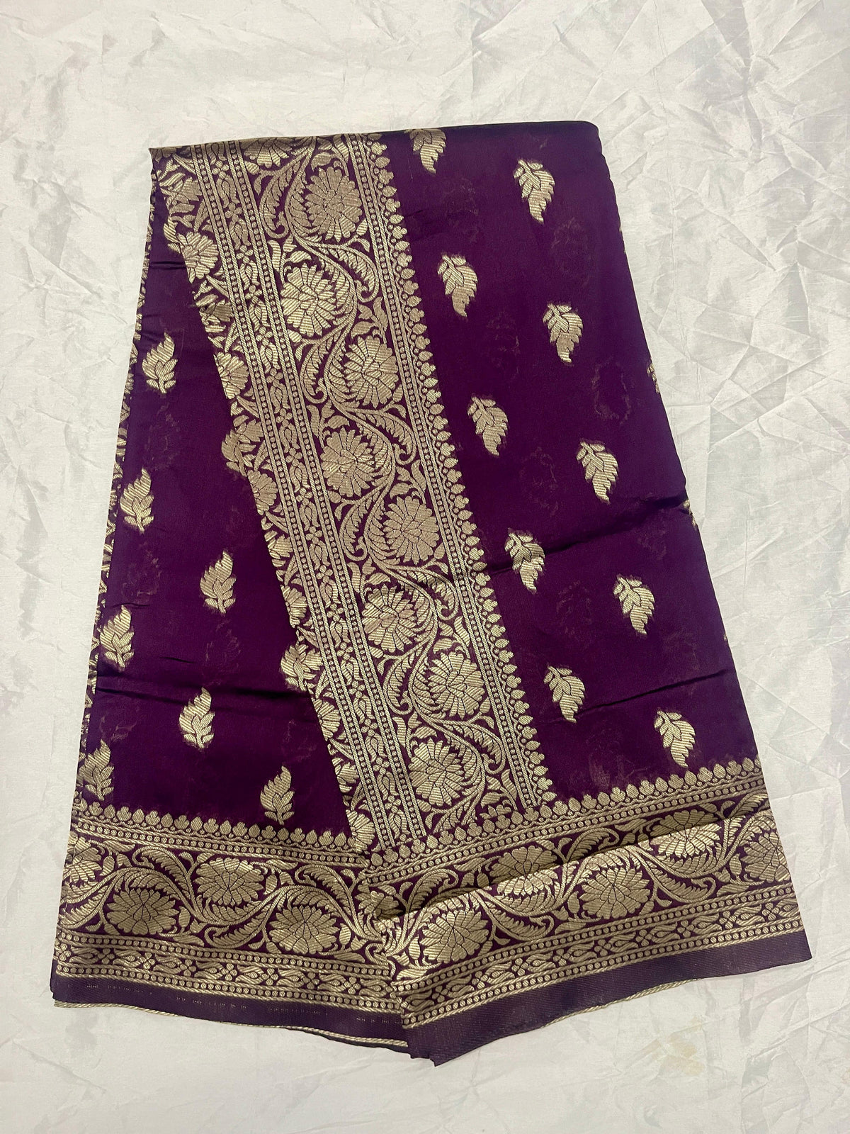 Pure Kanjivaram Silk Saree With Zari Border And Rich Pallu