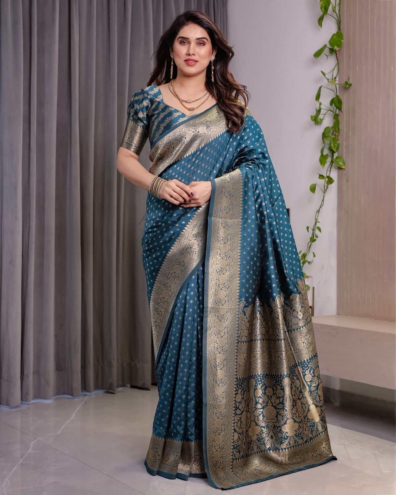 Magenta Pink Pure Kanjivaram Silk Saree with Golden Zari Weaving