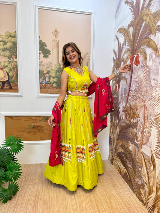 REAL MODELING LEHENGA, BLOUSE & DUPATTA SET