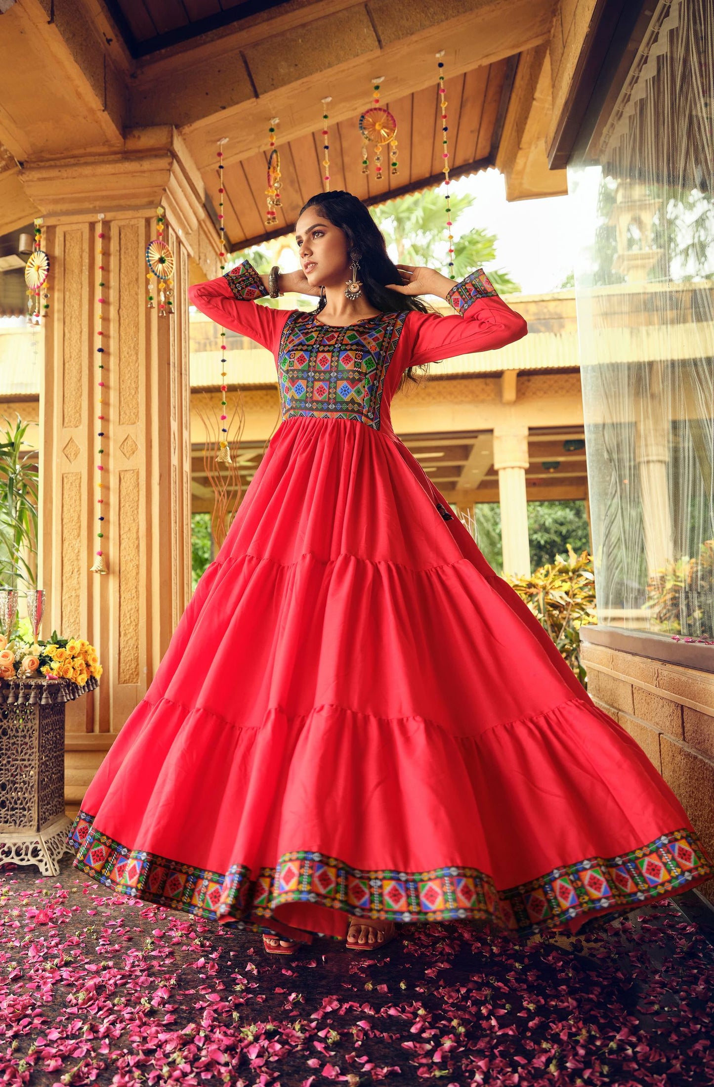 PURE COTTON FABRIC, GAMTHI JACQUARD WEAVING NACK AND LACE BORDER
