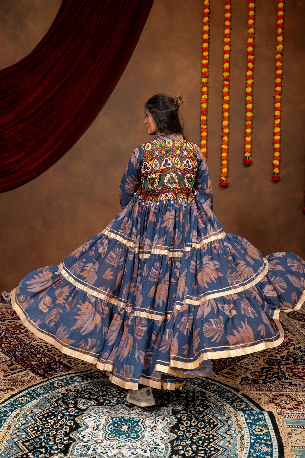 EMBROIDERY & REAL MIRROR WORK FULL SET