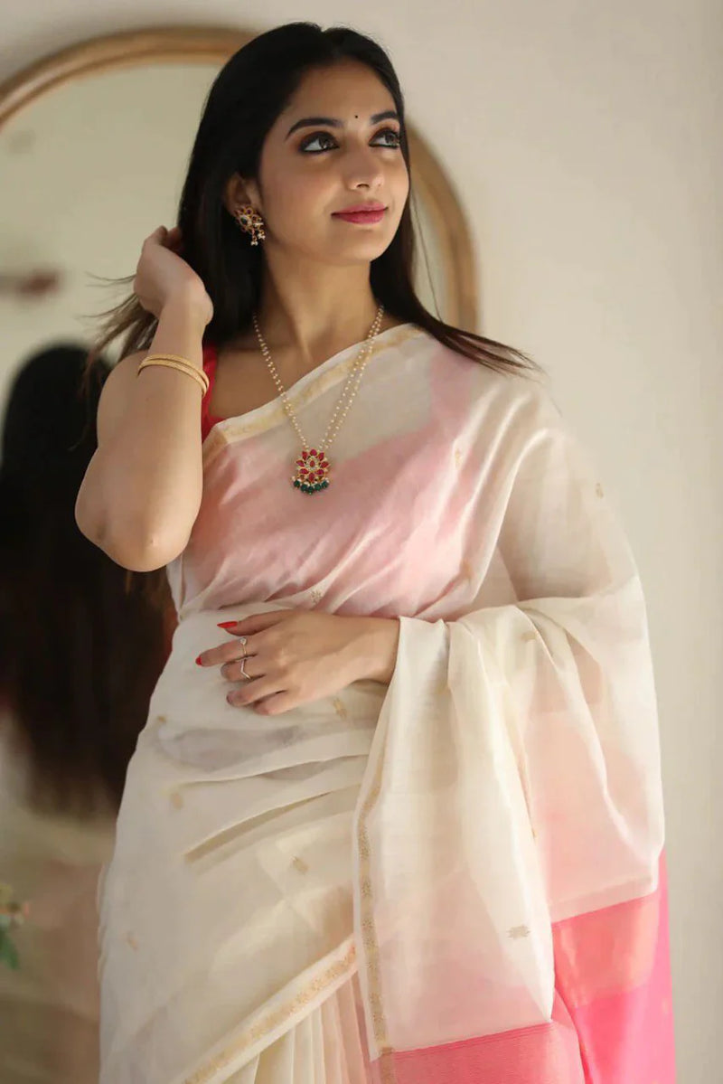 Outstanding White Cotton Silk Saree With Deserving Blouse Piece