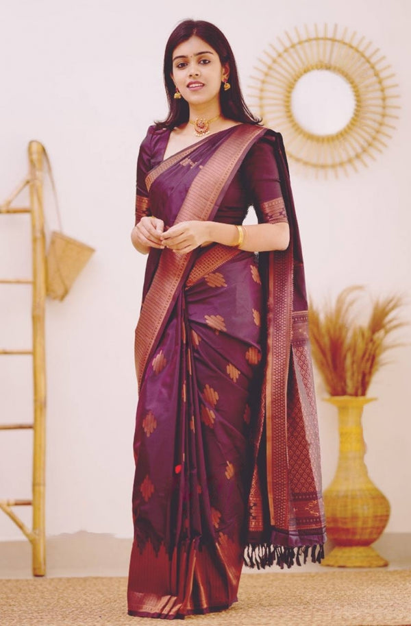 Magenta Banarasi Silk Saree With Royal Copper Border Pattu