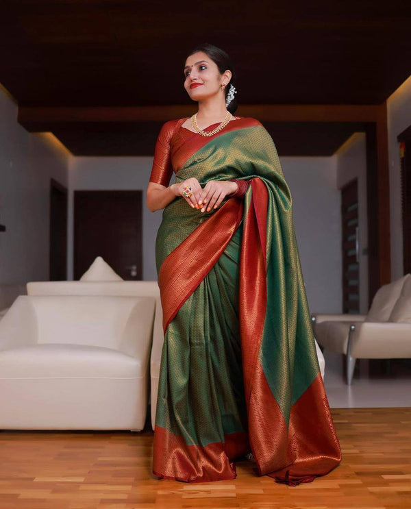 Jerry Green Kanjivaram Silk Saree Saree With Royal Copper Border Pattu