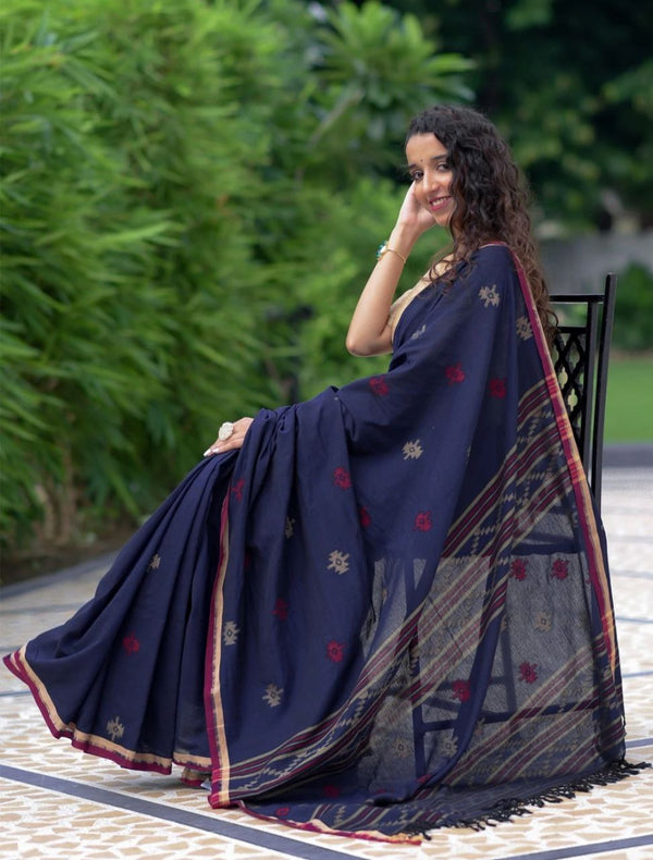 Handloom Weaving Silk Saree With Rich Contrast Wooven Pallu and Rich Wooven Border