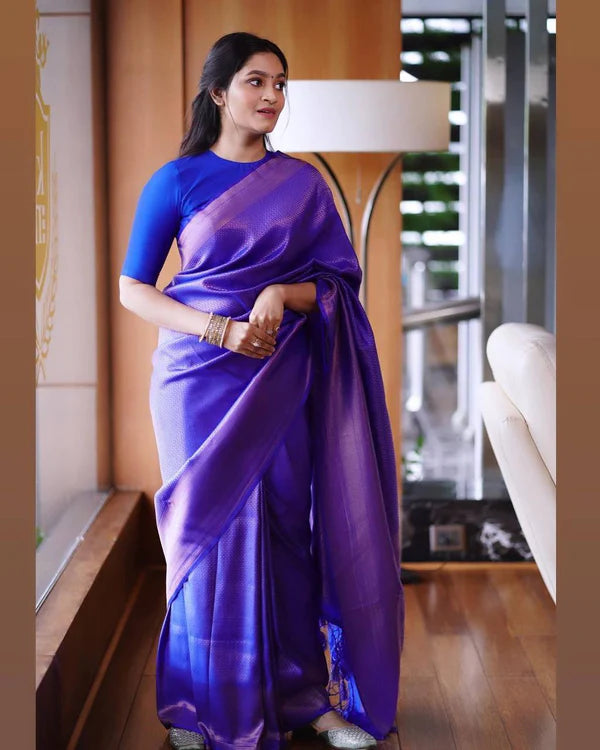 Kanjivaram Silk Saree in Royal Blue Color With Handwoven Copper Zari Weaves