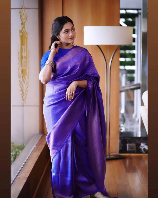 Kanjivaram Silk Saree in Royal Blue Color With Handwoven Copper Zari Weaves